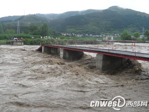 我國多地遭強降雨襲擊 洪澇災(zāi)害增多